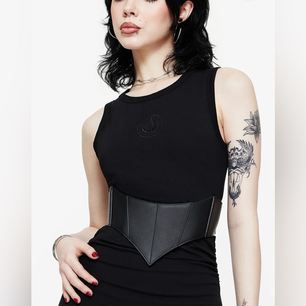 Airie Pointed Detail Waist Belt